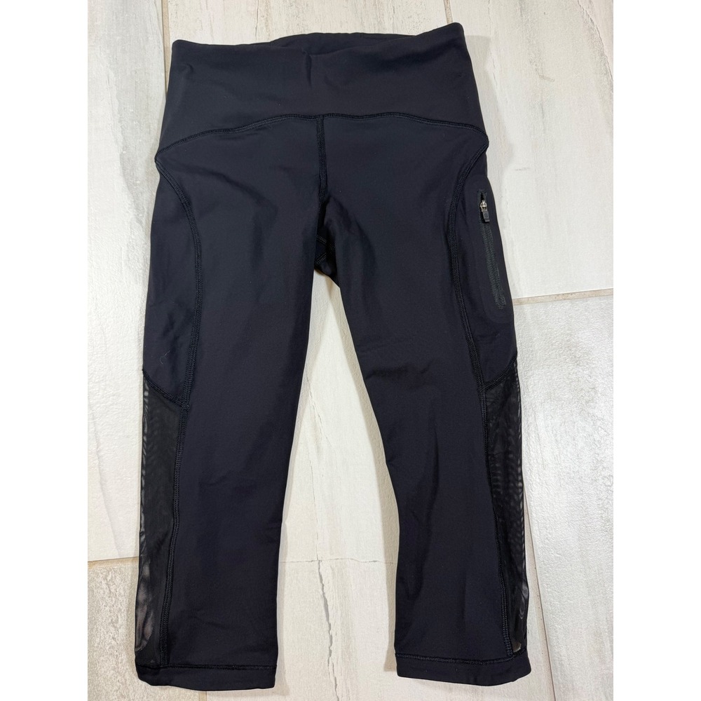 Lululemon Athletica Black Mesh Panel Cropped Leggings Zip Pocket Size 4